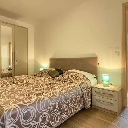Mar 200m Beach Villa *