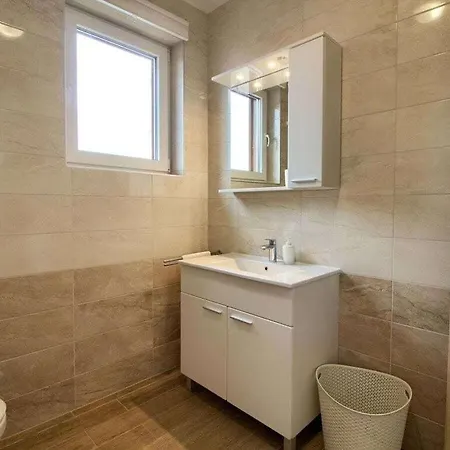 Mar 200m Beach Villa *